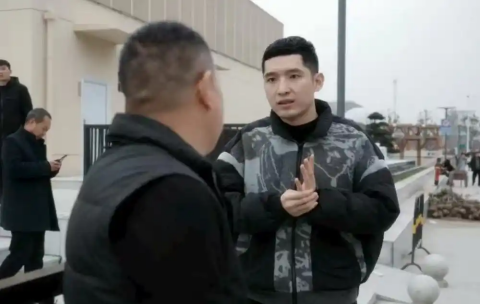 为“涉黑”母亲辩护的基层法官毕祺祺，涉嫌“洗钱罪”被刑拘？