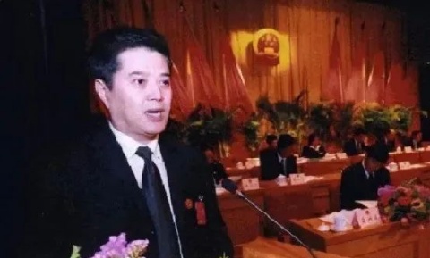 “霸占”5名女法官的好色院长，“分赃不均”掉入“律师姊妹”陷阱